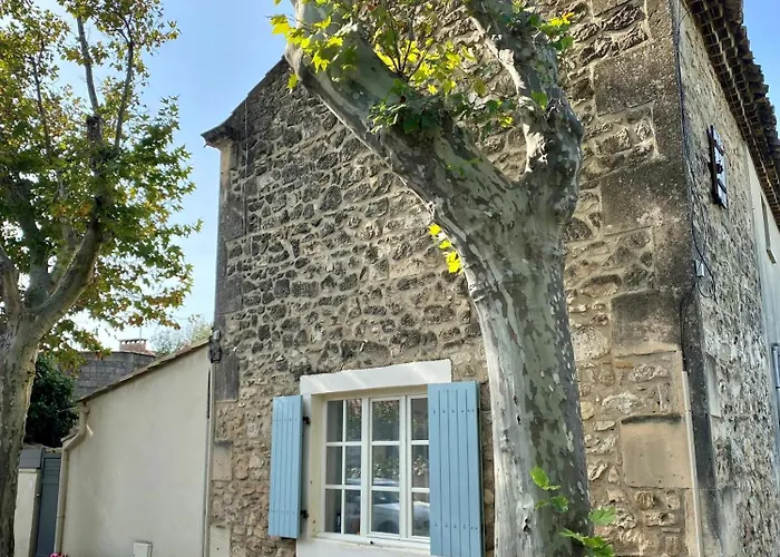 La Petite Maison De Maussane ***